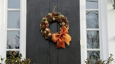 How To Create The Ultimate Autumn Wreath