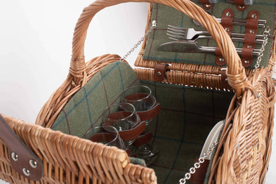 Oval 4 Person Green Tweed Hamper Contents Detail