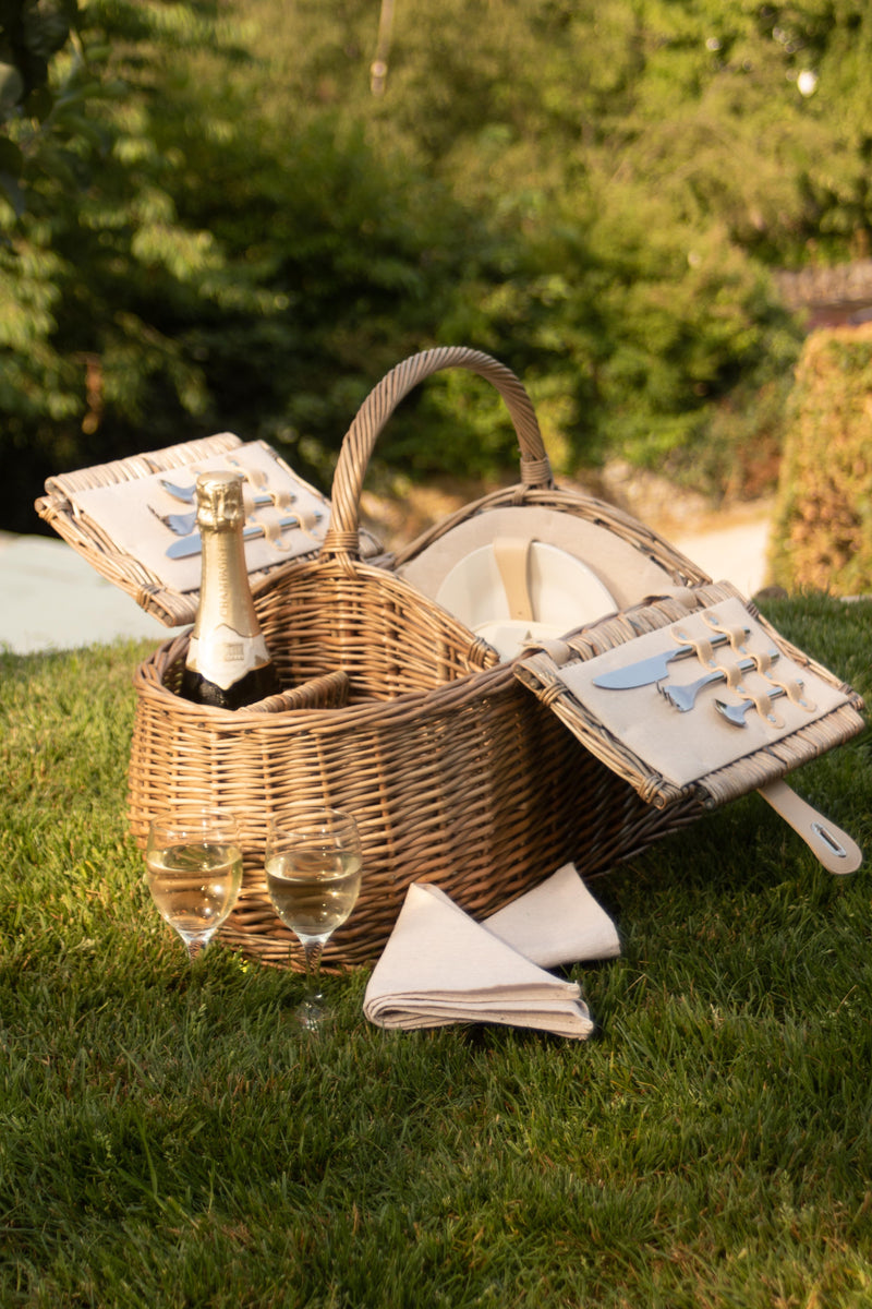 Fitted Wicker Boat Hamper Example