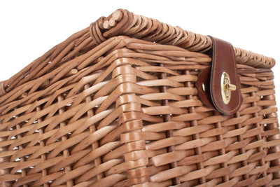 Light Steamed Small Chest Hamper Clasp Detail