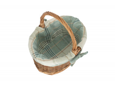 Child's Country Oval Shopper with Cream Tartan Lining