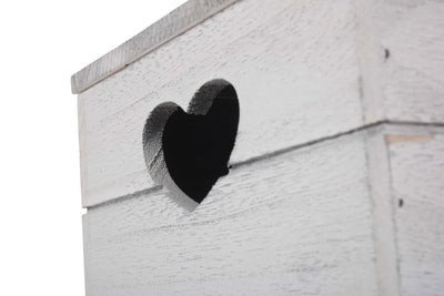 Vintage Heart Cut-Out Crate Heart Detail